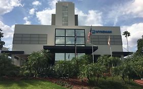 Wyndham Lake Buena Vista Resort Disney Springs Resort Area